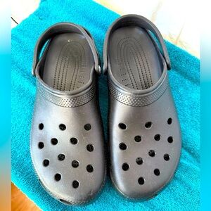 Crocs Mens Sz 15 Genuine and HTF Size in Neutral Black Original Clogs